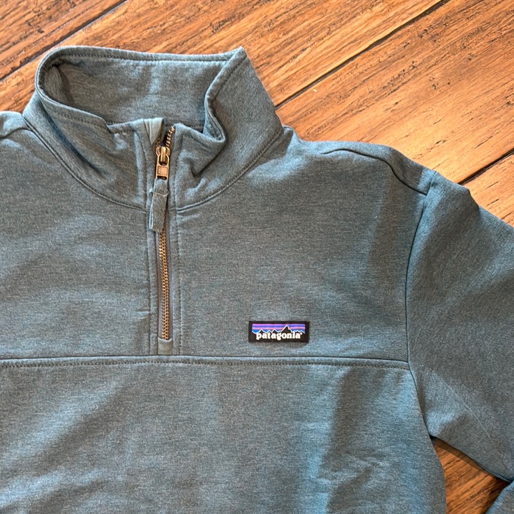 Patagonia Blue / green Zip Up Sweatshirt - Picture 2 of 4